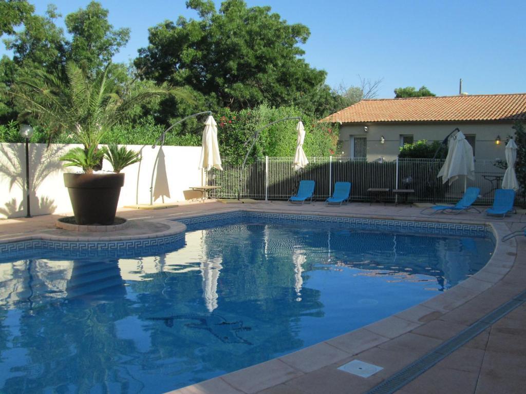 Top Motel Istres Zewnętrze zdjęcie