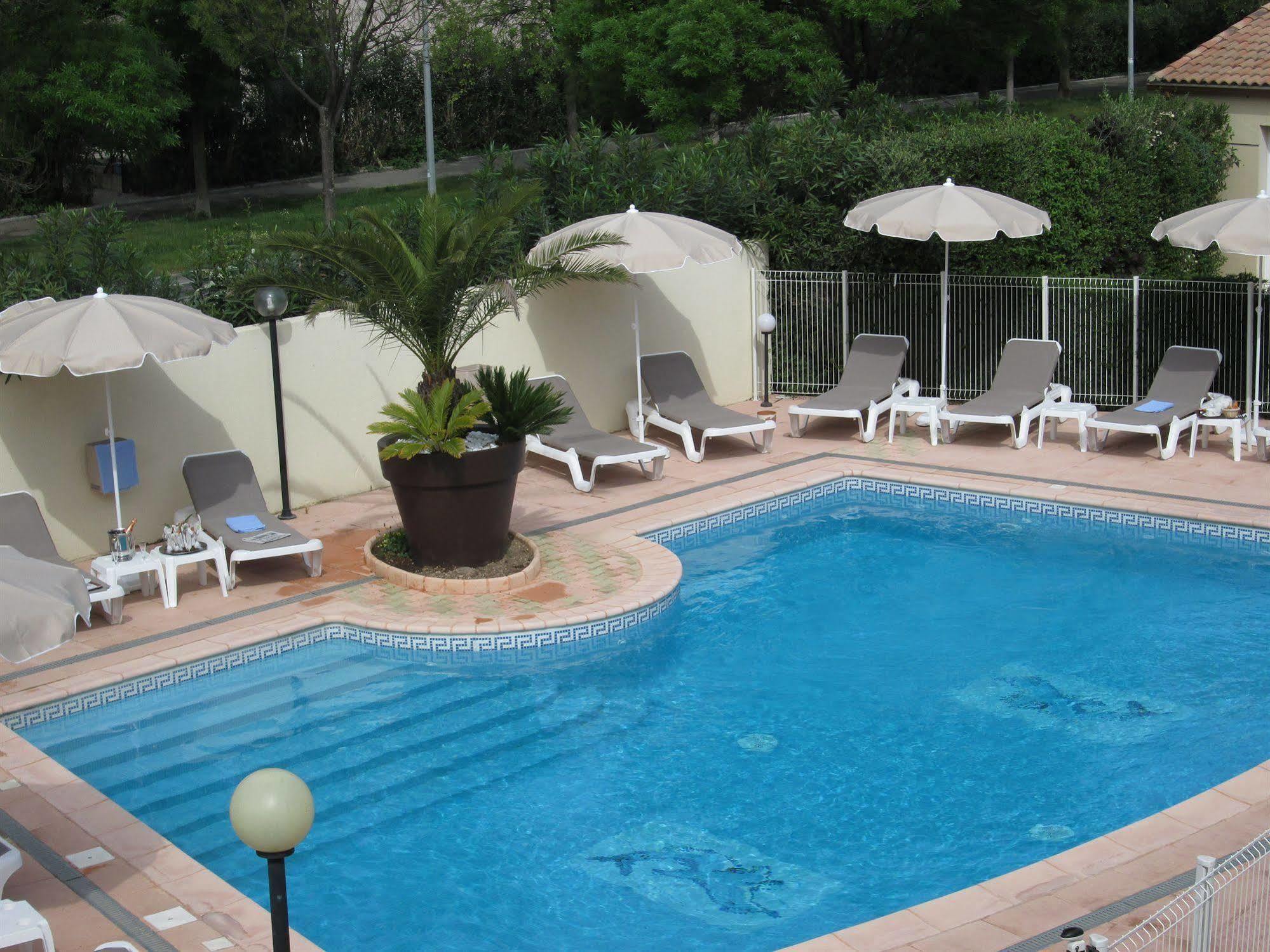 Top Motel Istres Zewnętrze zdjęcie